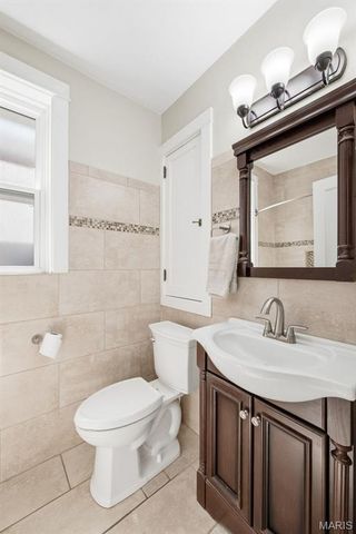 5454 Gresham Avenue, St Louis, MO 63109