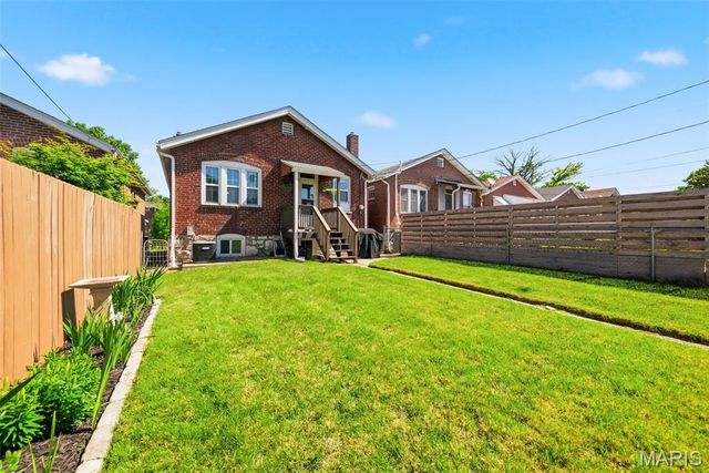5454 Gresham Avenue, St Louis, MO 63109