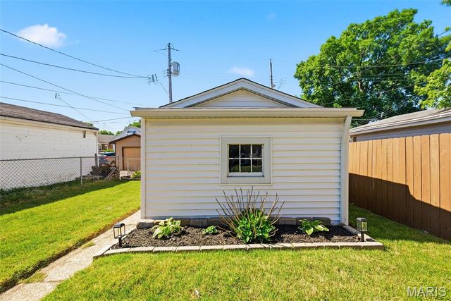 5454 Gresham Avenue, St Louis, MO 63109