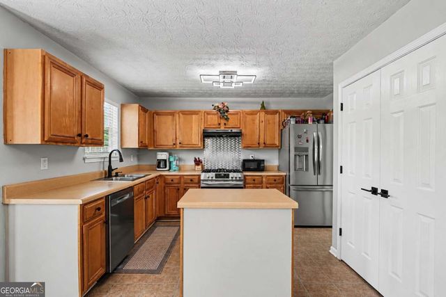 25 Westfield Way, Covington, GA 30016