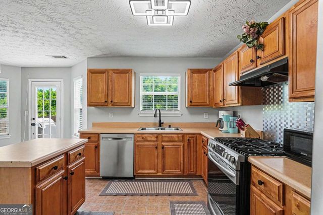 25 Westfield Way, Covington, GA 30016