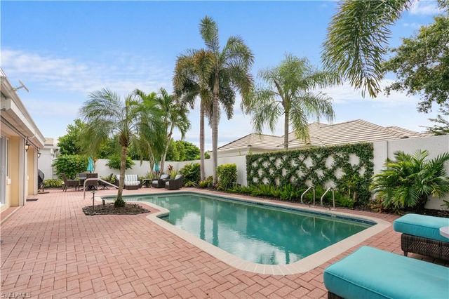 807 Rue Deville 2.11, Naples, FL 34108