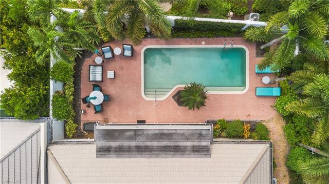 807 Rue Deville 2.11, Naples, FL 34108