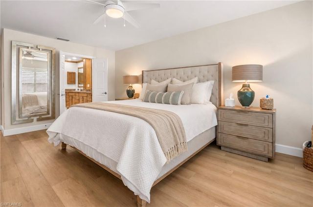 807 Rue Deville 2.11, Naples, FL 34108