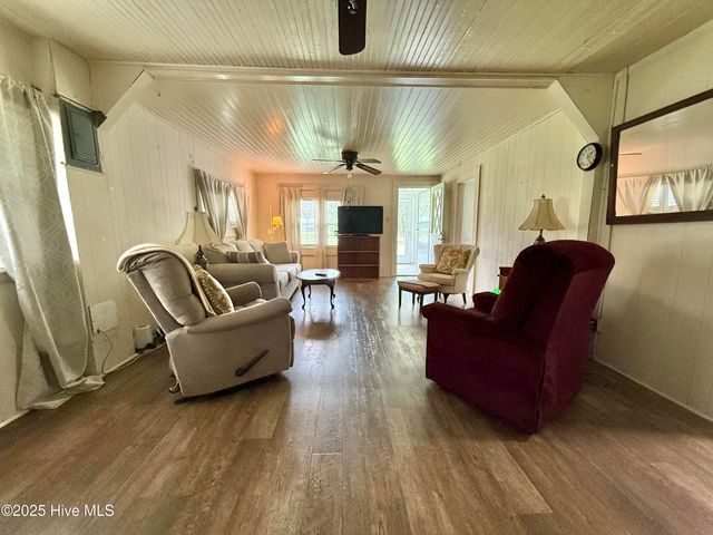 617 Johnson Ch Road, Warsaw, NC 28398