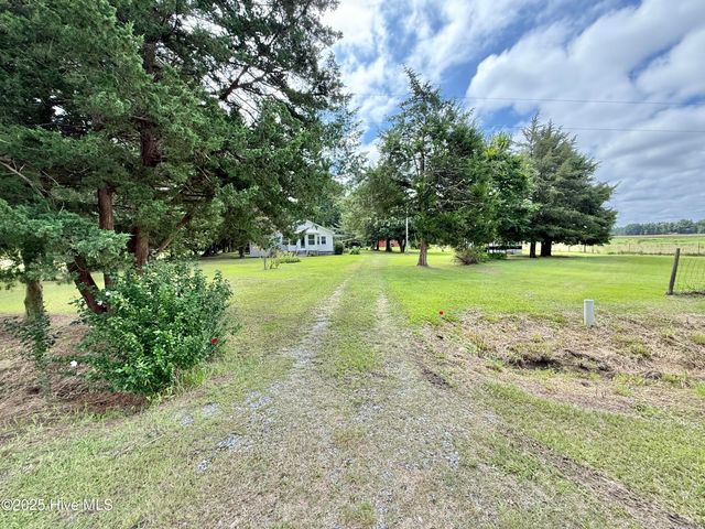 617 Johnson Ch Road, Warsaw, NC 28398