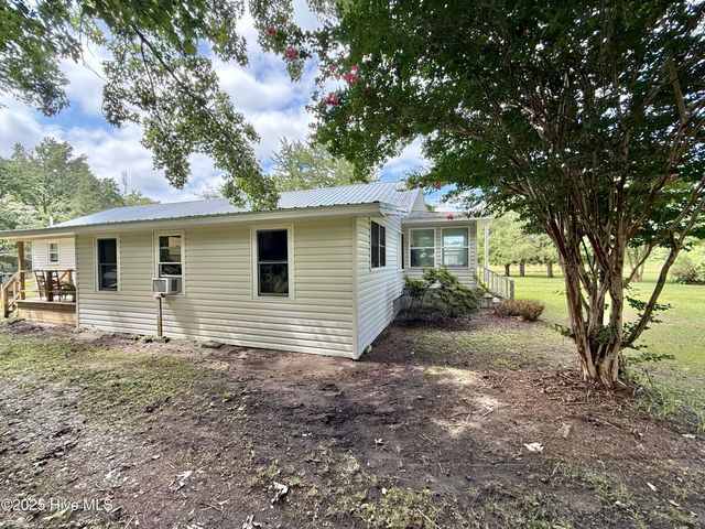 617 Johnson Ch Road, Warsaw, NC 28398