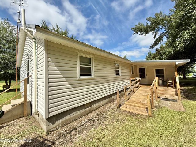 617 Johnson Ch Road, Warsaw, NC 28398