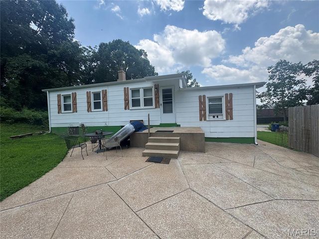 10767 Oak Avenue, Unincorporated, MO 63114