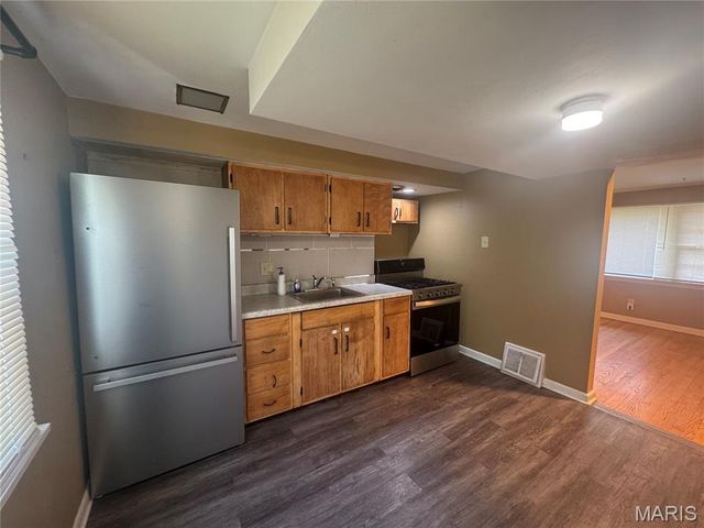10767 Oak Avenue, Unincorporated, MO 63114