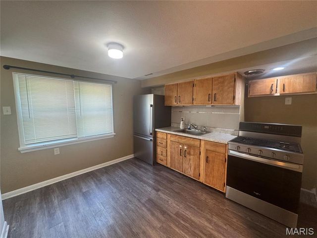 10767 Oak Avenue, Unincorporated, MO 63114