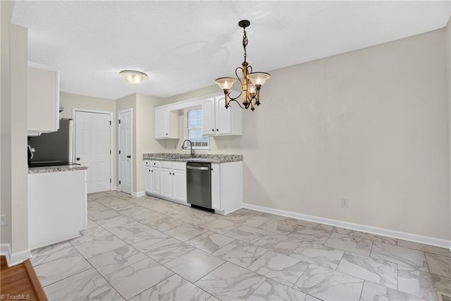 15 Collin Lane, Thomasville, NC 27360