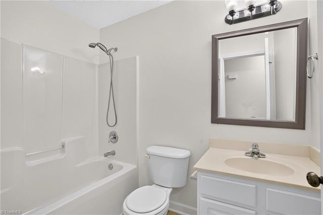 15 Collin Lane, Thomasville, NC 27360