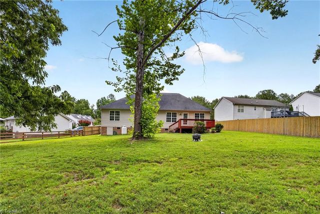 15 Collin Lane, Thomasville, NC 27360