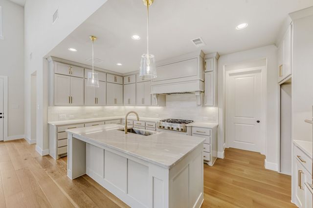 807 Open Range Drive, Mansfield, TX 76063
