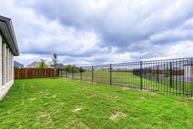 807 Open Range Drive, Mansfield, TX 76063