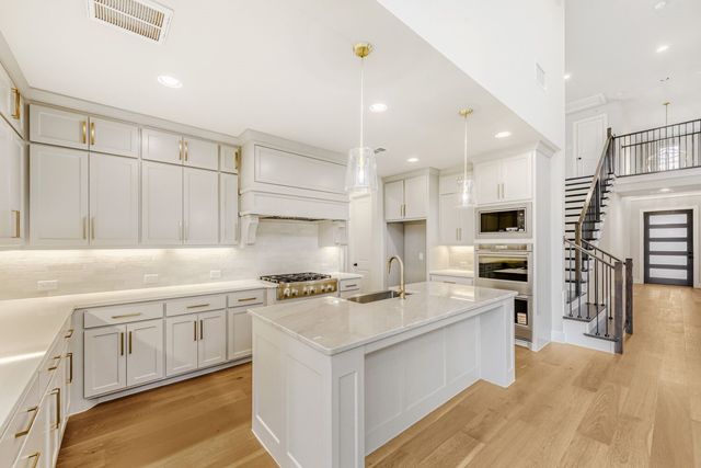 807 Open Range Drive, Mansfield, TX 76063