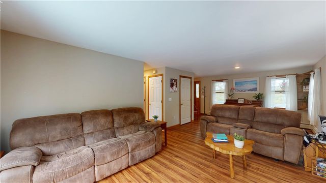 22 Ridgewood Drive, Scituate, RI 02857