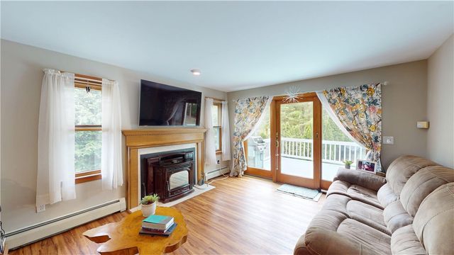 22 Ridgewood Drive, Scituate, RI 02857