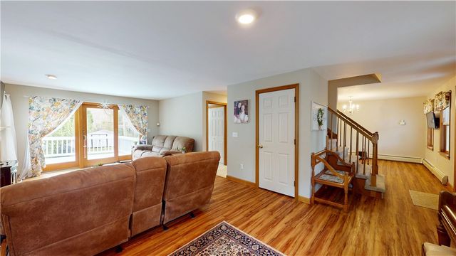 22 Ridgewood Drive, Scituate, RI 02857