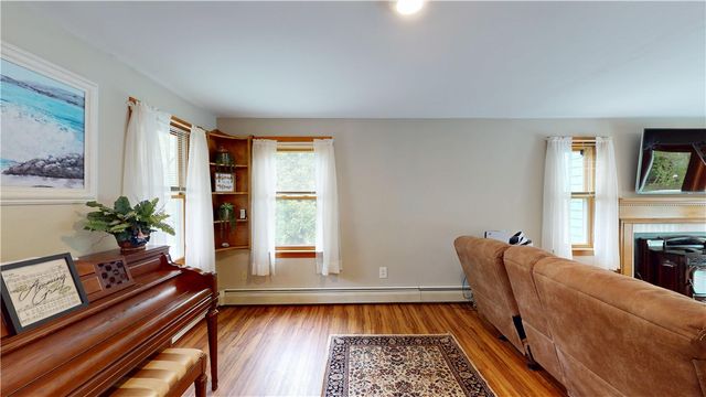 22 Ridgewood Drive, Scituate, RI 02857