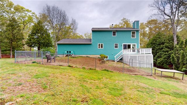 22 Ridgewood Drive, Scituate, RI 02857