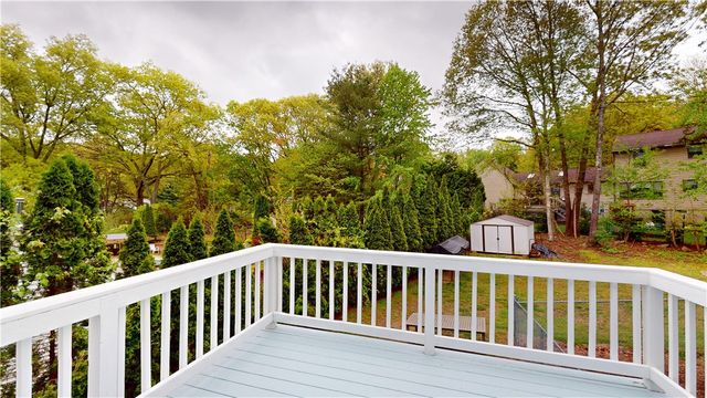 22 Ridgewood Drive, Scituate, RI 02857