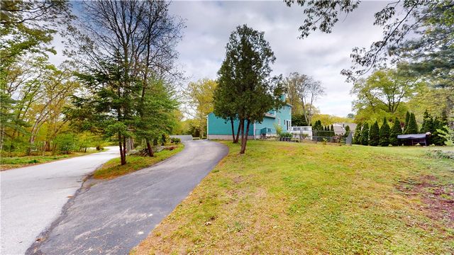 22 Ridgewood Drive, Scituate, RI 02857