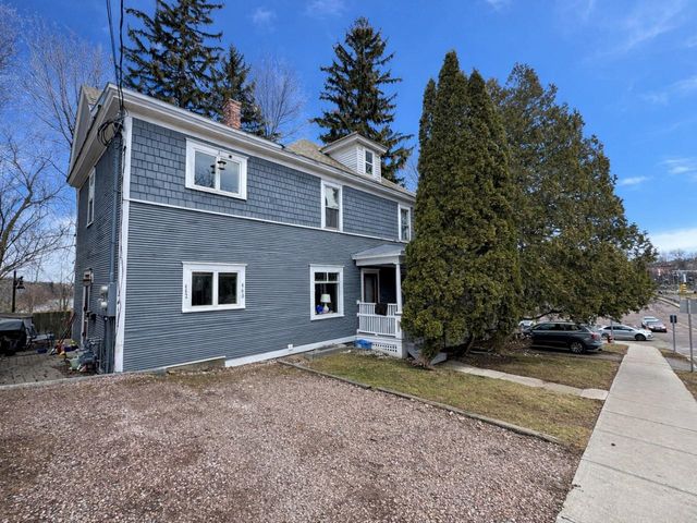 460-462 Colchester Avenue, Burlington, VT 05401