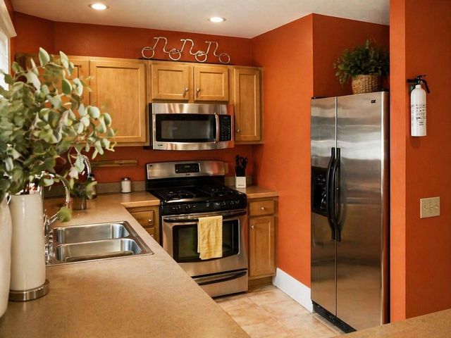 460-462 Colchester Avenue, Burlington, VT 05401