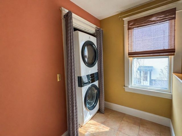 460-462 Colchester Avenue, Burlington, VT 05401