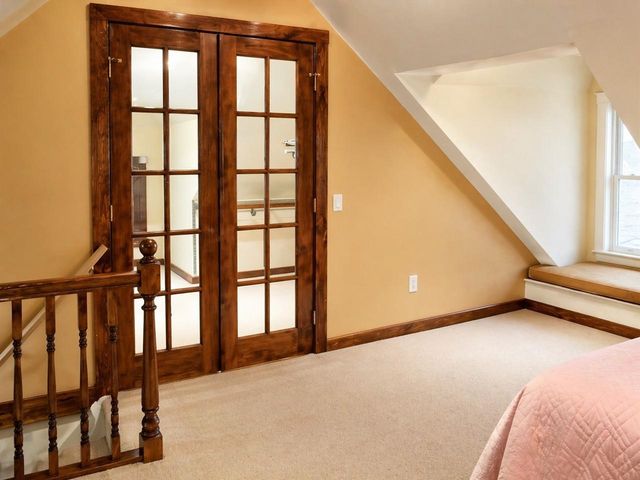 460-462 Colchester Avenue, Burlington, VT 05401