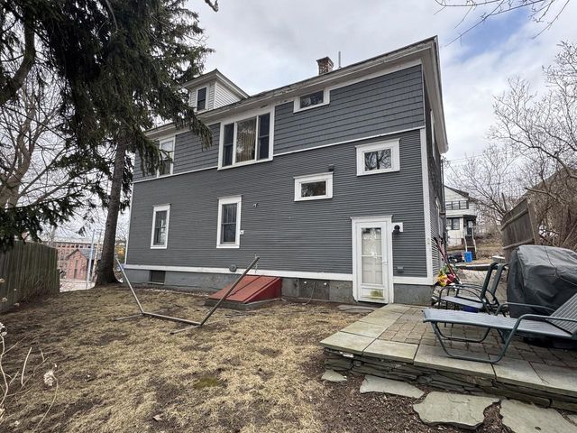 460-462 Colchester Avenue, Burlington, VT 05401