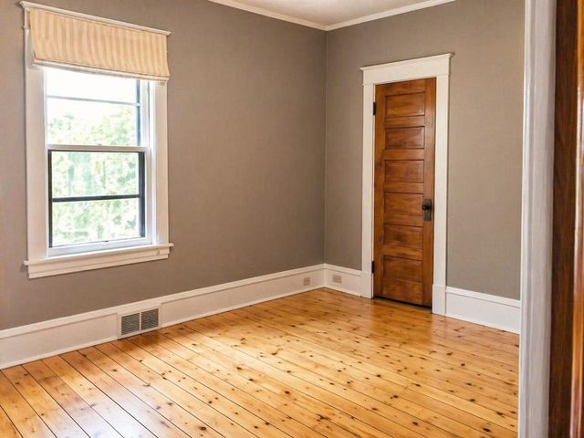 460-462 Colchester Avenue, Burlington, VT 05401