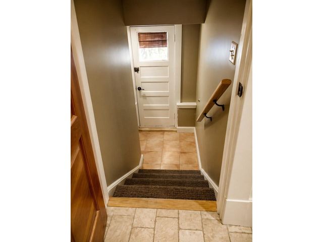 460-462 Colchester Avenue, Burlington, VT 05401