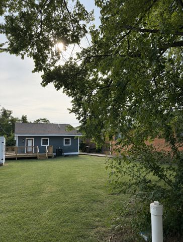1518 23rd Ave, N, Nashville, TN 37208