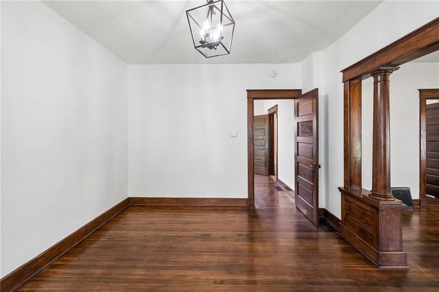 111 Groom Street, Liberty, MO 64068
