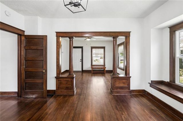 111 Groom Street, Liberty, MO 64068