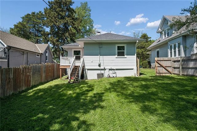 111 Groom Street, Liberty, MO 64068