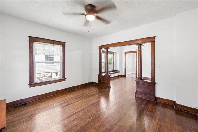 111 Groom Street, Liberty, MO 64068