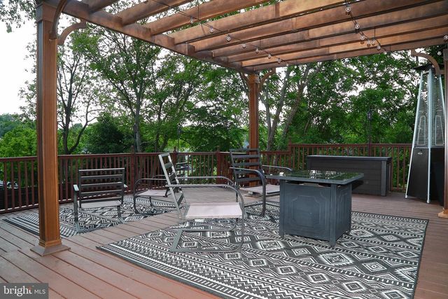 113 E FRANKLIN ST, Ephrata, PA 17522