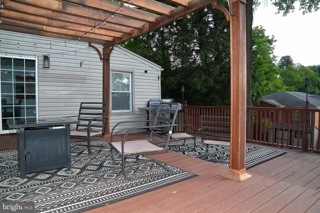 113 E FRANKLIN ST, Ephrata, PA 17522