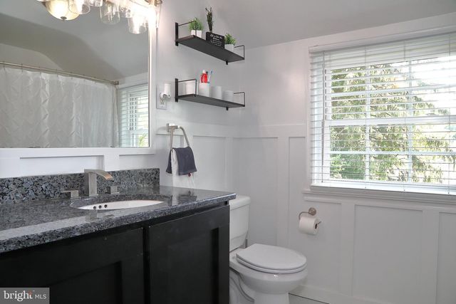 113 E FRANKLIN ST, Ephrata, PA 17522
