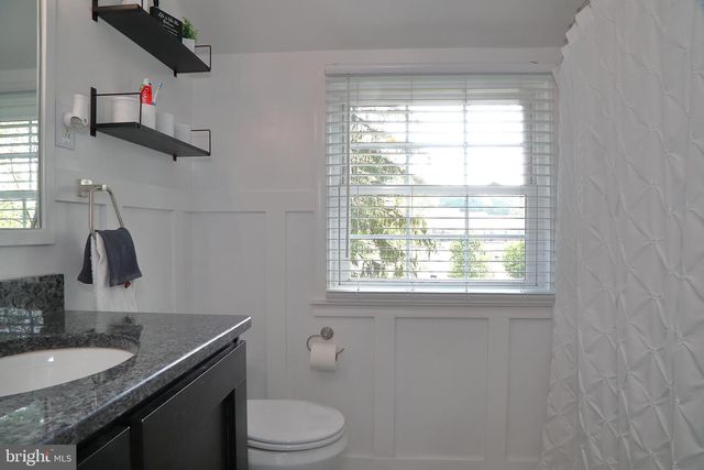 113 E FRANKLIN ST, Ephrata, PA 17522