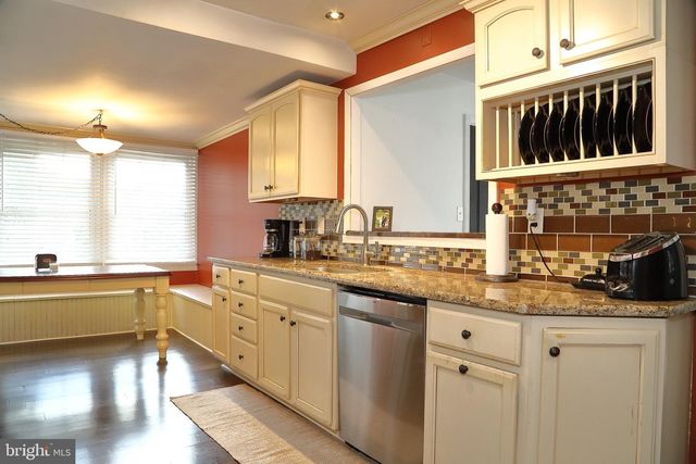 113 E FRANKLIN ST, Ephrata, PA 17522