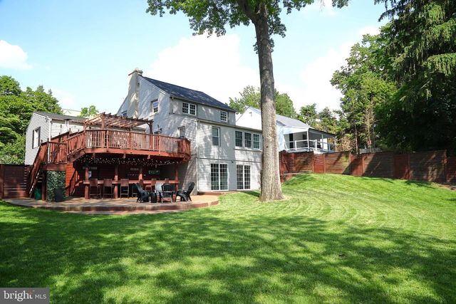 113 E FRANKLIN ST, Ephrata, PA 17522