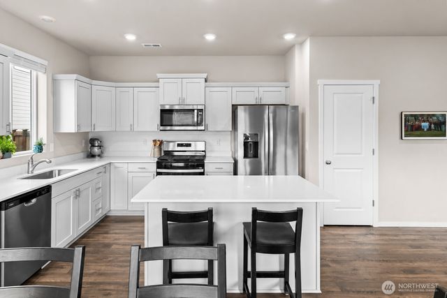 5990 Rebel Road SW, Port Orchard, WA 98367