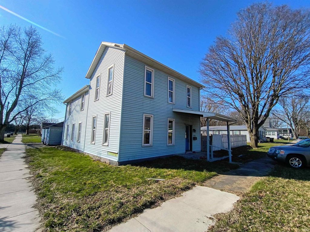 328 Jay Street, Rochester, IN 46975