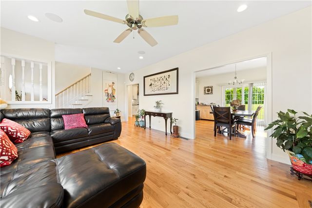 11 Aubin Street, Seekonk, MA 02771