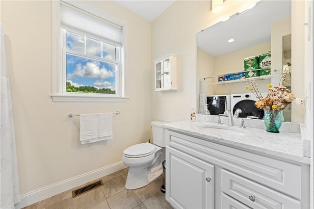 11 Aubin Street, Seekonk, MA 02771